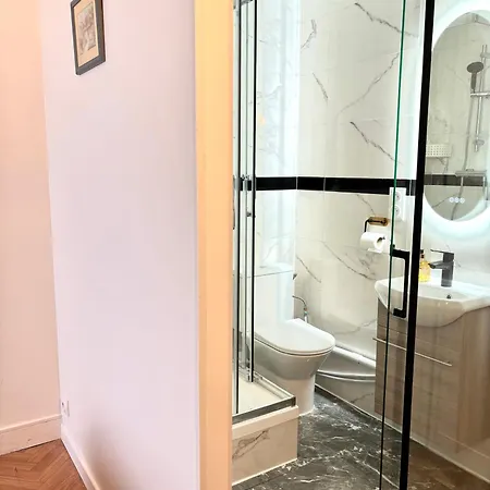 Lucas Salle De Bain Privative Alloggio in famiglia Parigi